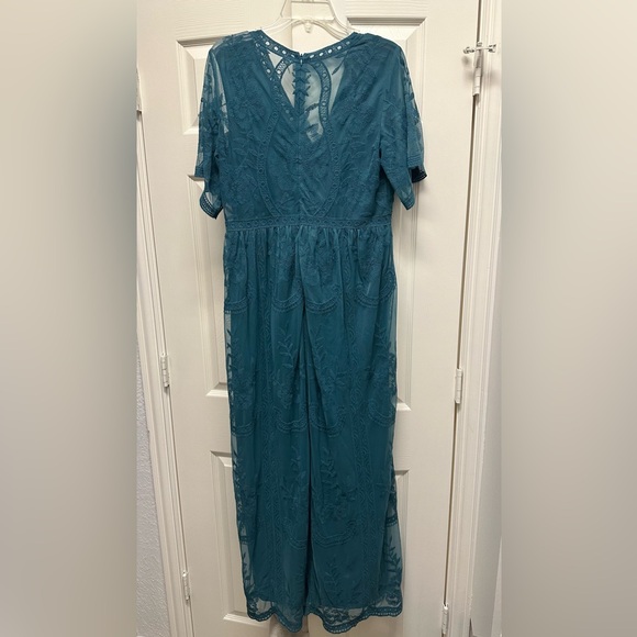 Pinkblush Teal Lace Mesh Overlay Maternity Plus Maxi Dress - Picture 2 of 4